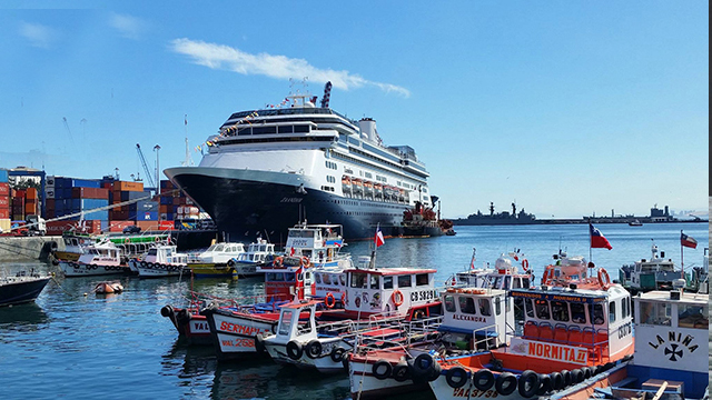 Torres del paine lake