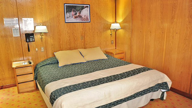 Married Cabin Athos Deck