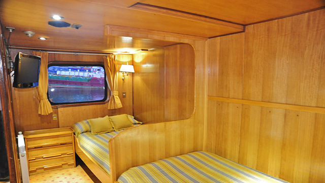 Doble Cabin Parthenon Deck